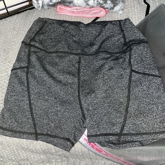 A5 - 271 Workout bike shorts gray grey size small - Picture 7 of 8